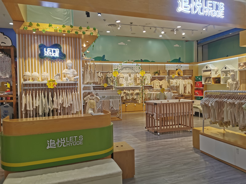 店鋪展柜設(shè)計(jì):打造視覺(jué)焦點(diǎn)與商品魅力的完美結(jié)合